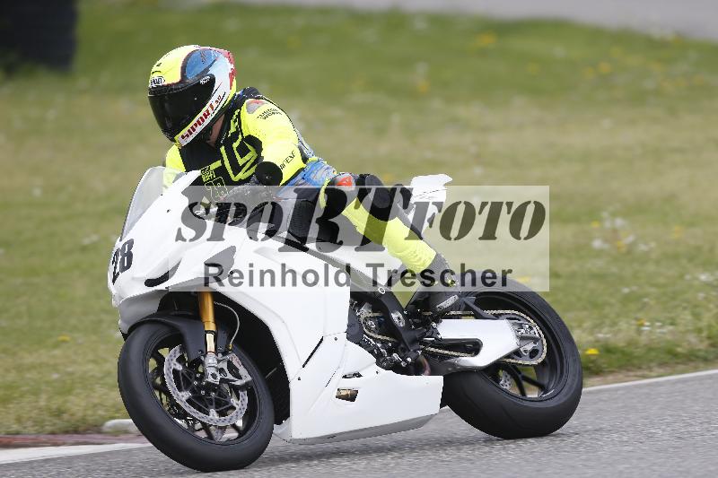 /09 19.04.2026  Caremotion get faster ADR/Gruppe gruen/28